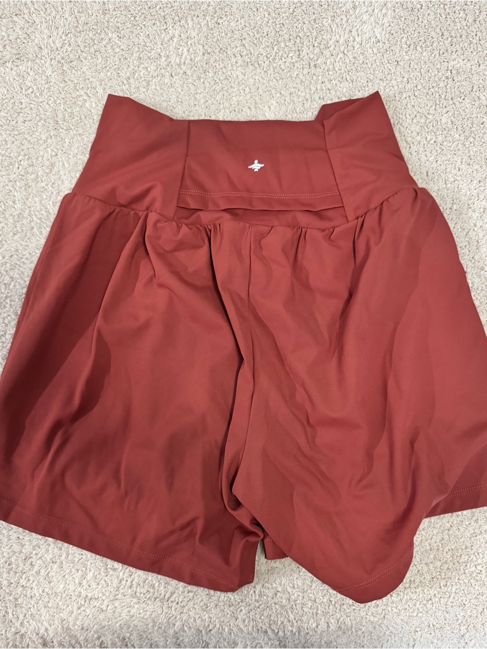 Halara SoftlyZero Airy 2-in-1 Flowy Yoga Shorts 5" Long Winterberry Rust M - Picture 7 of 13